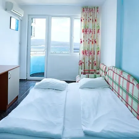 Hotel Perla Beach Holiday Club