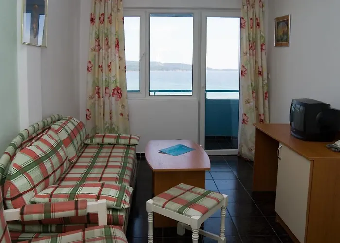 호텔 Perla Beach Holiday Club 프리모르스코